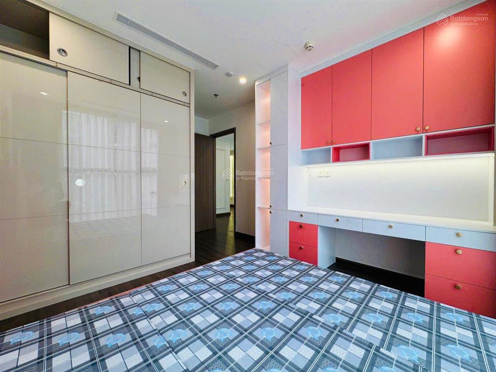 Cho thuê cặp căn hộ đập thông vinhomes symphony, long biên. 110m. 3 ngủ 3 wc. nội thất mới