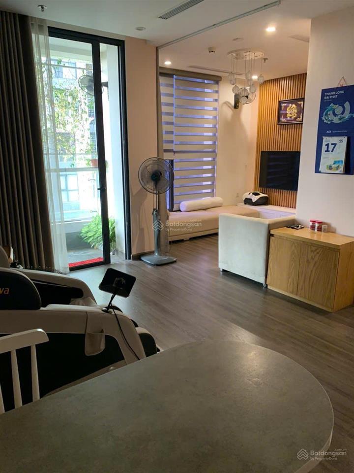 Cho thuê chung cư vinhomes symphony, 2 ngủ sửa thành 1 ngủ rộng 54m. giá 12 triệu/tháng