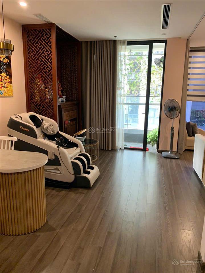 Cho thuê chung cư vinhomes symphony, 2 ngủ sửa thành 1 ngủ rộng 54m. giá 12 triệu/tháng