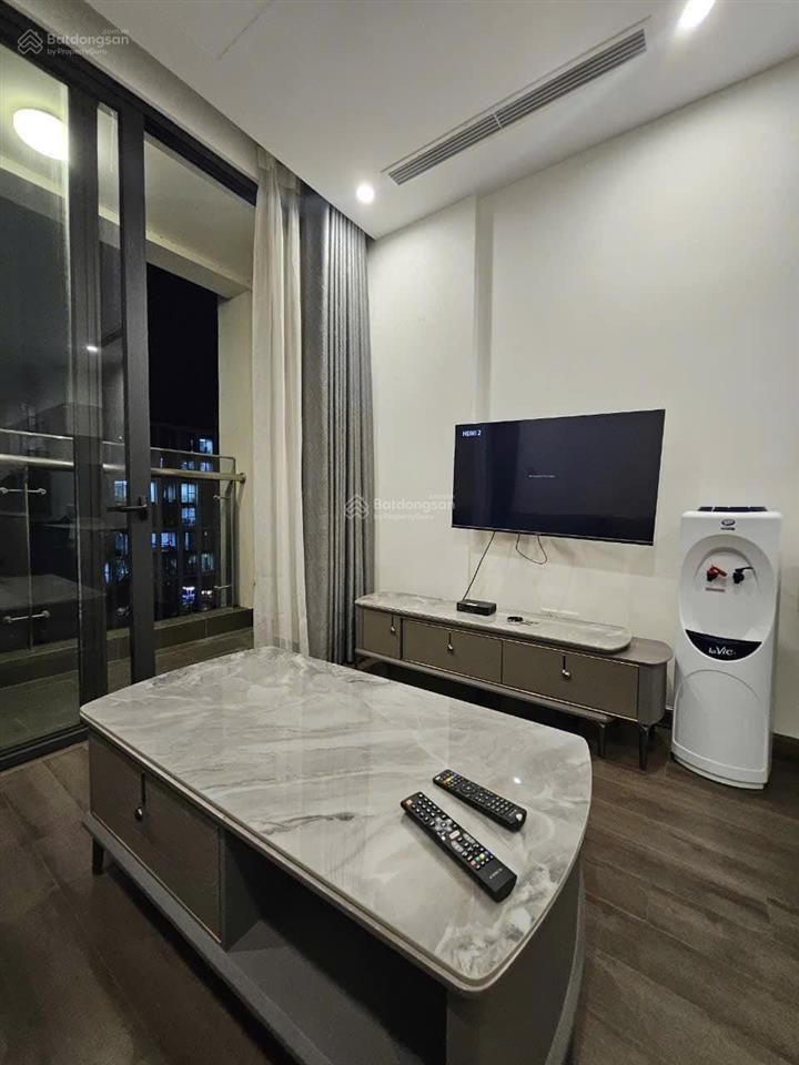 Cho thuê chung cư vinhomes symphony, 2 ngủ 1 vs. 54m2. đầy đủ nội thất. giá 11 triệu/tháng