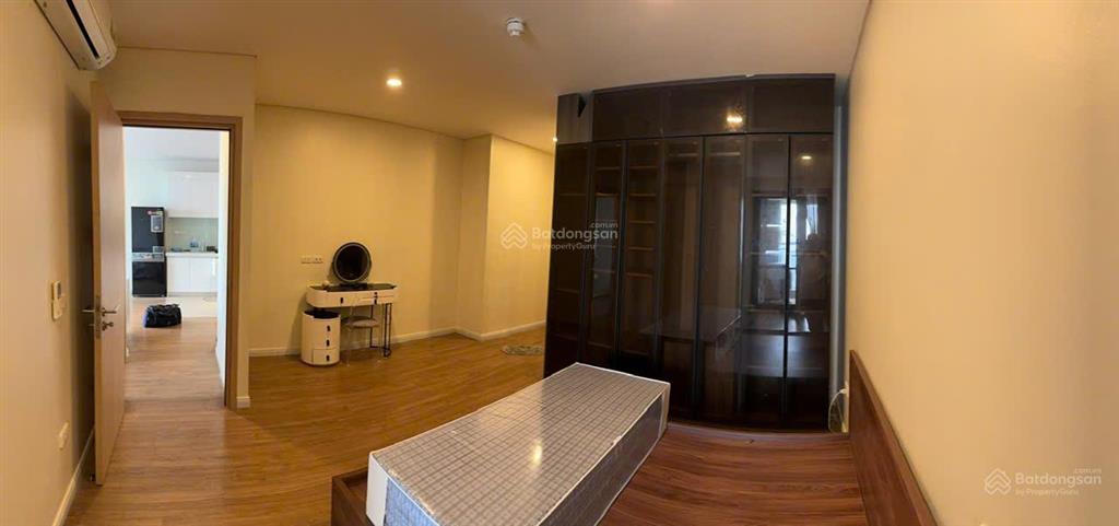 Cho thuê căn hộ chung cư mipec long biên. 86m. 2 ngủ. full nội thất. giá 14 triệu
