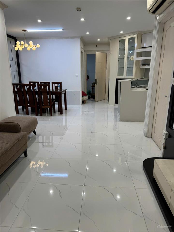 Cho thuê căn hộ chung cư eco city kđt việt hưng. 3 phòng ngủ. full nội thất. giá 12 triệu