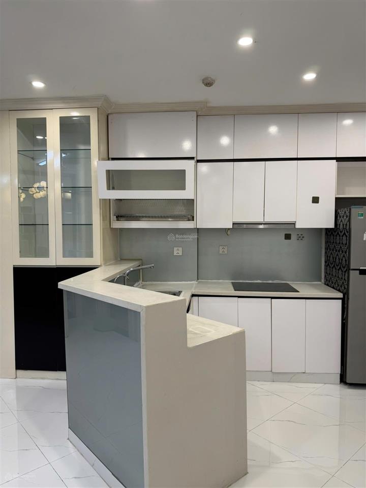 Cho thuê căn hộ chung cư eco city kđt việt hưng. 3 phòng ngủ. full nội thất. giá 12 triệu