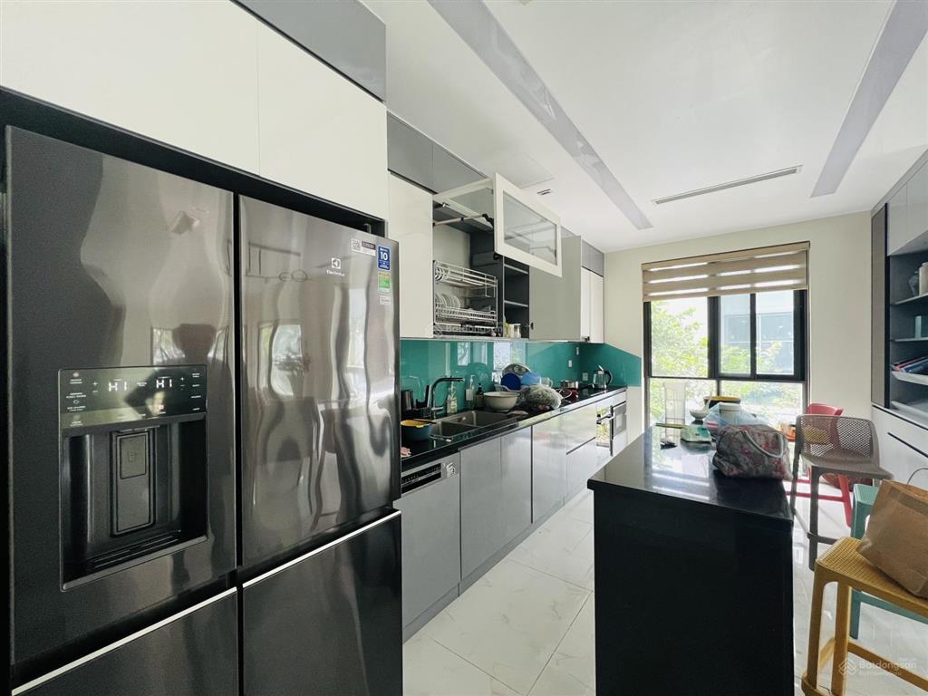 Biệt thự có thang máy, phòng xông hơi