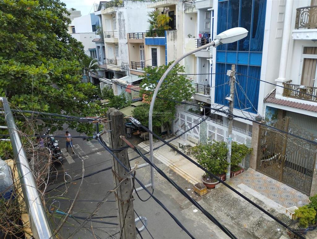 Cho thuê phòng giá rẻ có ban công kế bến xe quận 8