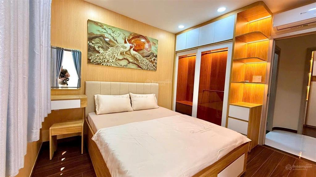 Siêu hiếm chdv mặt tiền 8m bàu cát 1, 36.5 tỷ, 150m2,trệt 4 lầu thang máy,dòng tiền 100tr/tháng