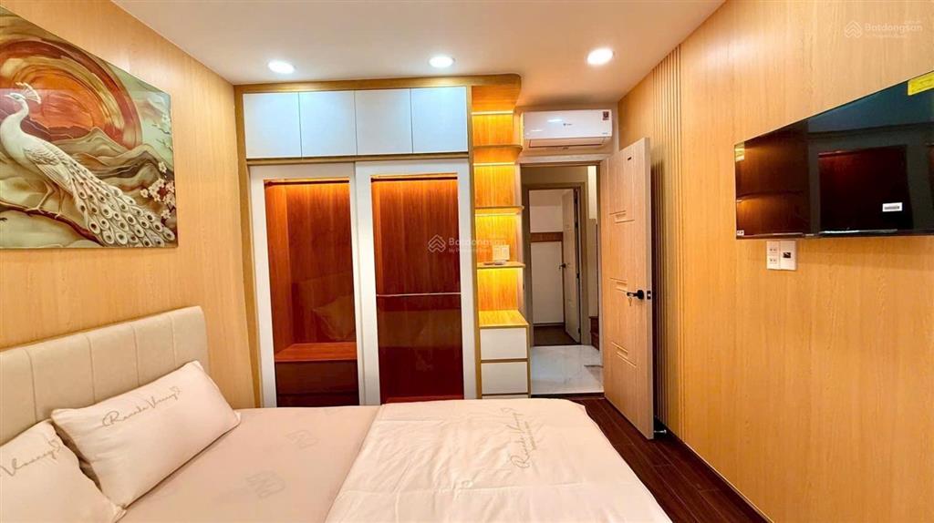 Siêu hiếm chdv mặt tiền 8m bàu cát 1, 36.5 tỷ, 150m2,trệt 4 lầu thang máy,dòng tiền 100tr/tháng