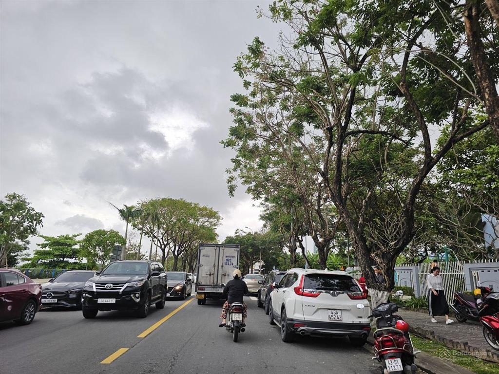 Bán lô đất đẹp view sông  đường thăng long  trung tâm tp đà nẵng