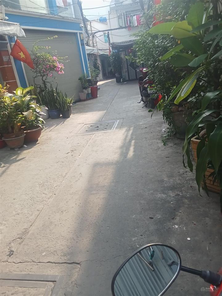 Nhà chính chủ hẻm xe hoi nhà dẹp khu vip âu dương lân nhinh hon 6 tỵ