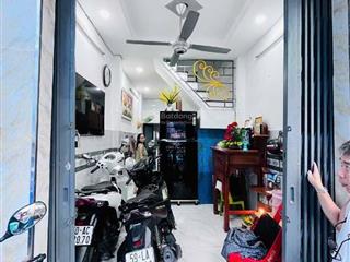 Nhà chính chủ hẻm xe hoi quận 8 chỉ hơn 2 tỷ