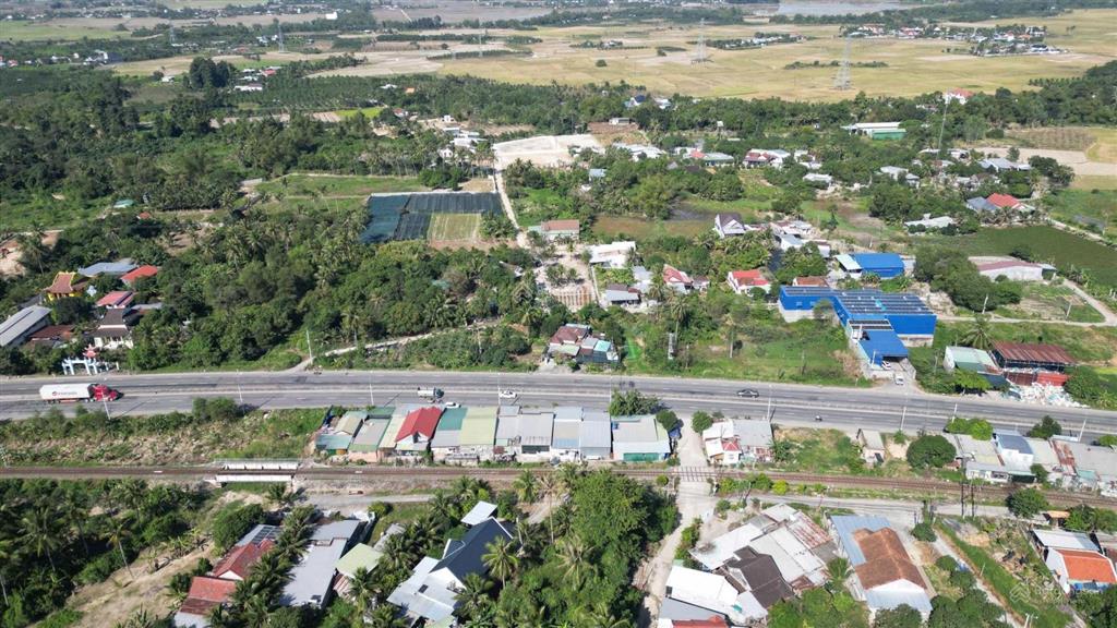 Đáng quan tâm, đầu tư tích lũy tiềm năng sinh lời, cạnh ql1a  106m2  860tr  pháp lý đầy đủ