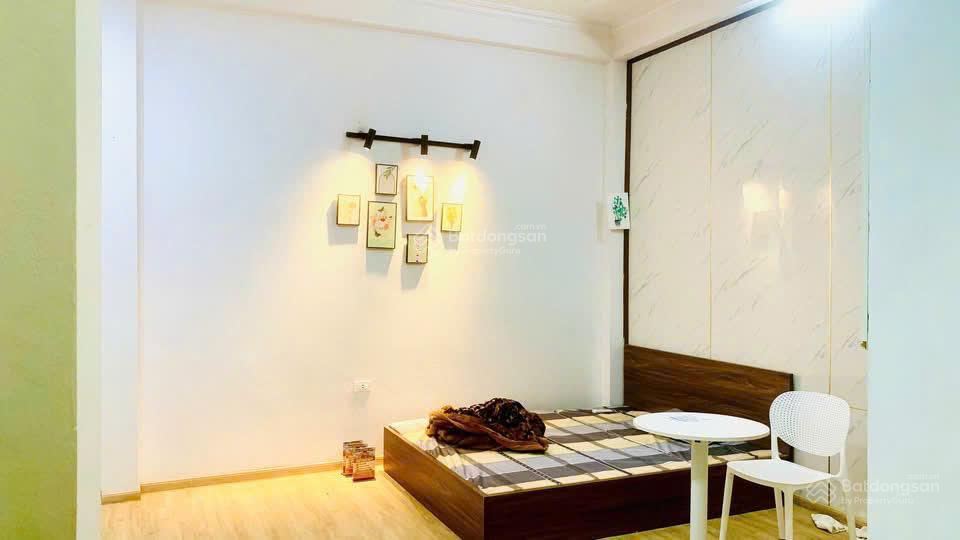Cho thuê chdv đẹp 30m2 tại 47 nhân hoà  thanh xuân
