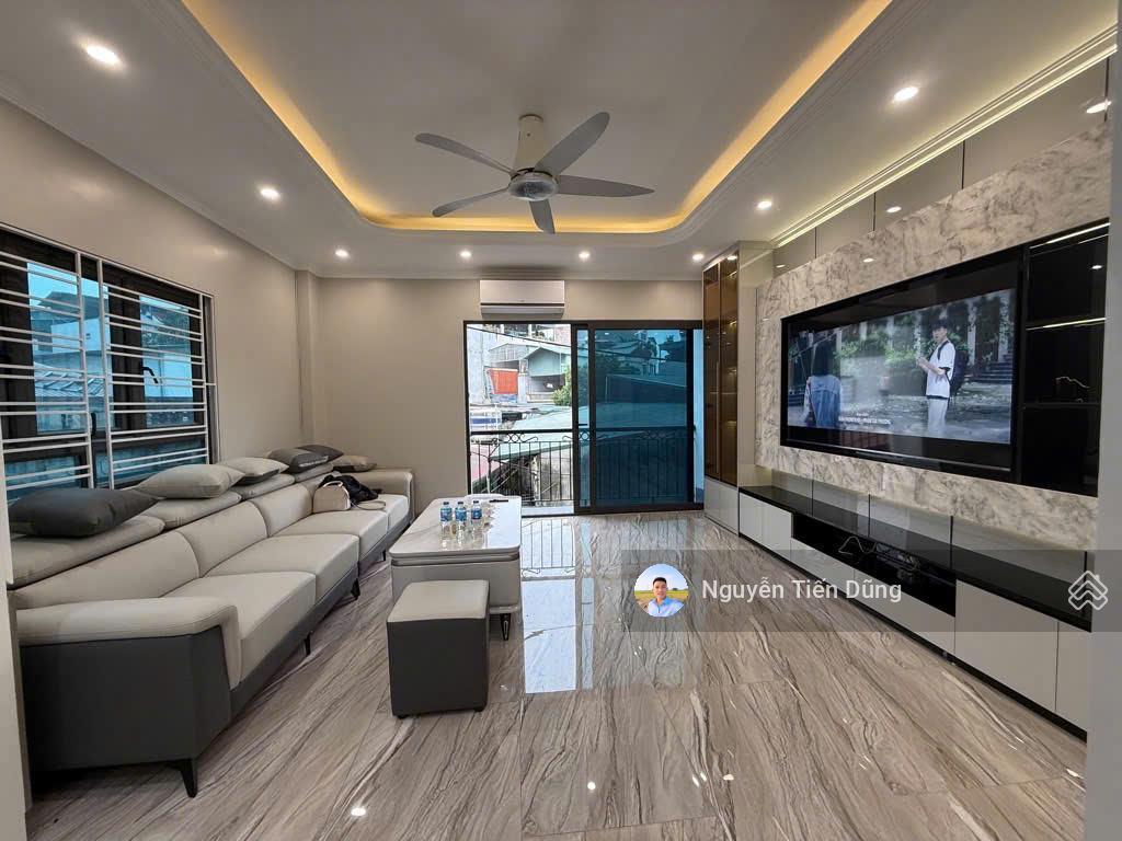Nhà đẹp ở ngay, hoàng như tiếp long biên, 48m2, 6 tầng thang máy, full nội thất cao cấp, giá 14 tỷ