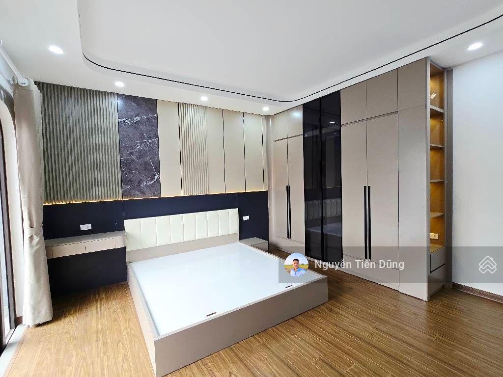 Nhà 5t phố gia thụy, nguyễn văn cừ, 60m2, lô góc, thang máy, full nội thất, chỉ 12,9 tỷ