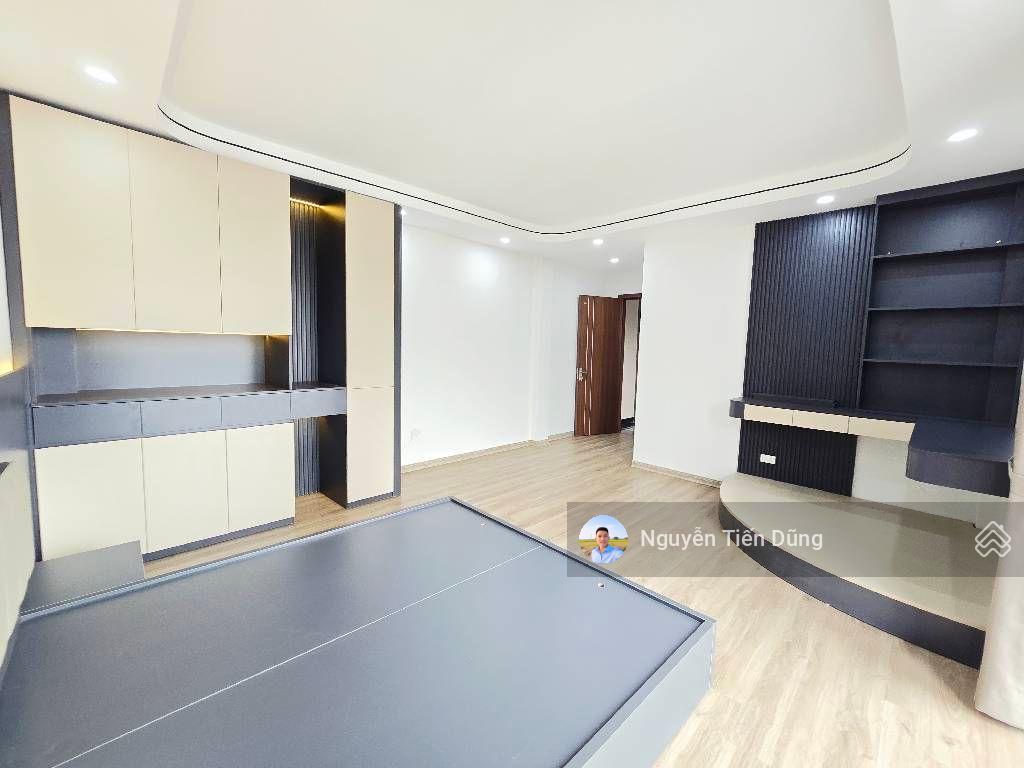 Nhà 5t phố gia thụy, nguyễn văn cừ, 60m2, lô góc, thang máy, full nội thất, chỉ 12,9 tỷ