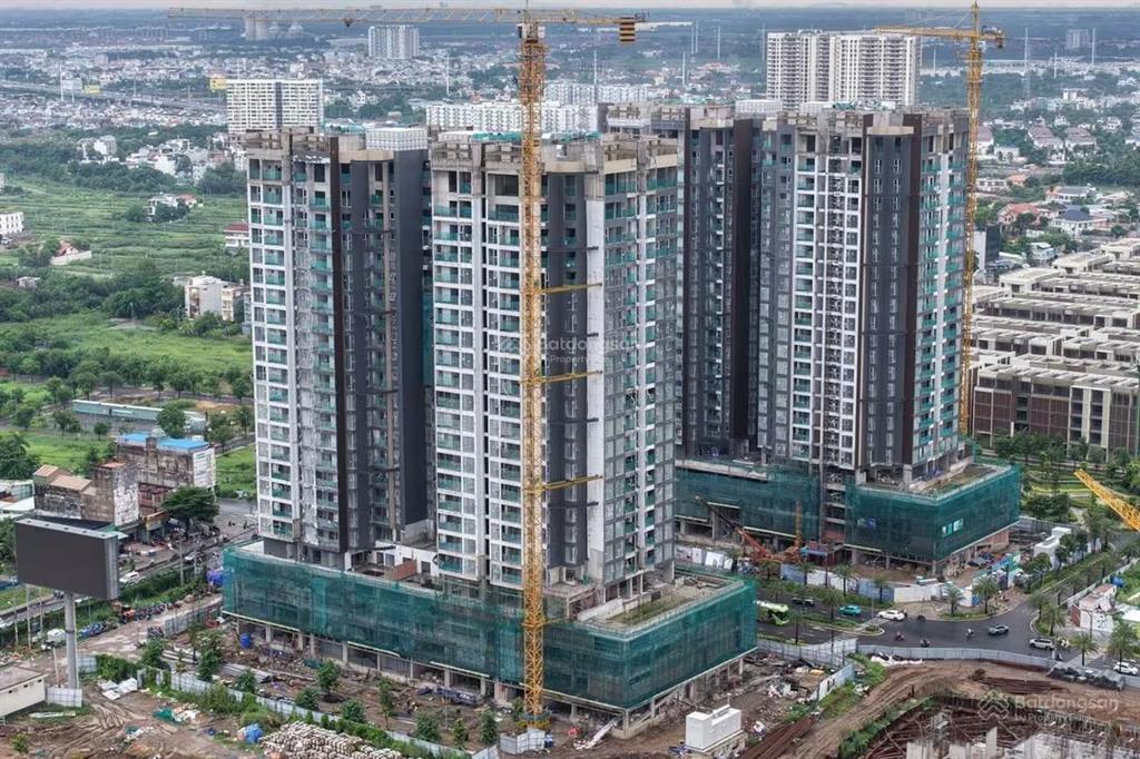 Căn hộ cc 137m2, 19,1tỷ tại masteri grand view, 4pn view nhạc nước và tttm
