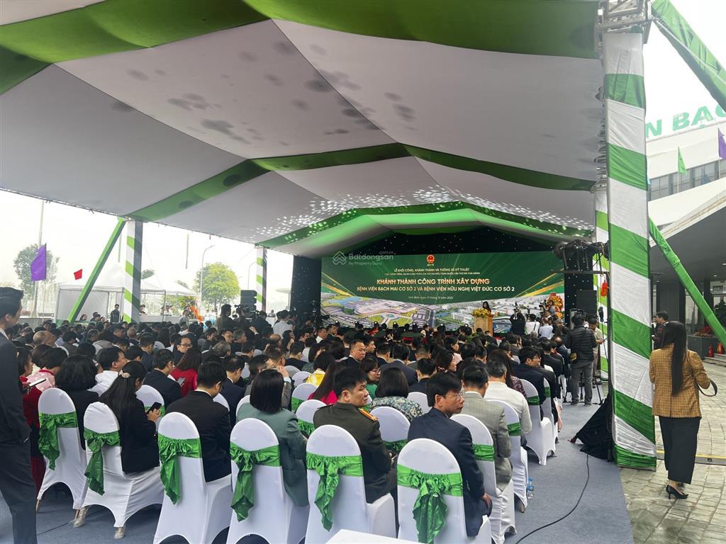 Gia đình cần tiền muốn bán khu cán bộ bạch mai 2 giá cả thương lượng  e linh 0397 440 ***