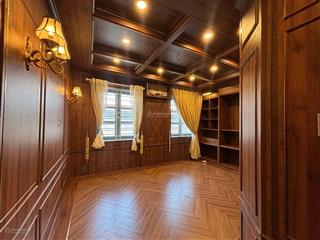 Cho thuê nguyên căn cityland giá 38tr có hầm