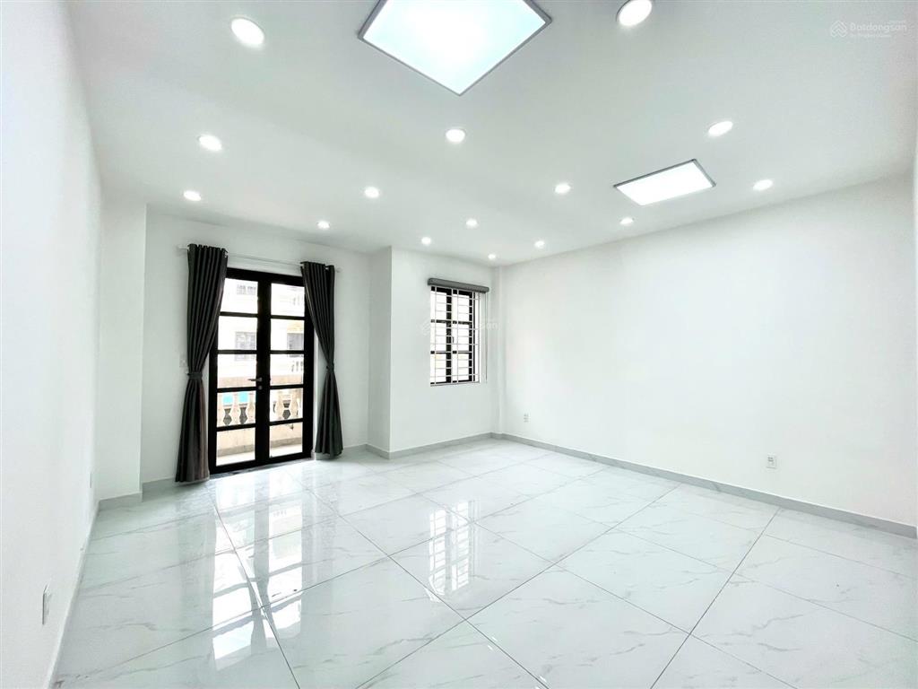 Cho thuê nhà nguyên căn cityland hầm trệt 3 lầu giá 40tr