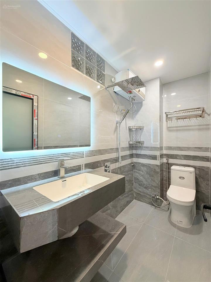 Chdv cityland full nội thất, có ban công cửa sổ lớn thoáng mát