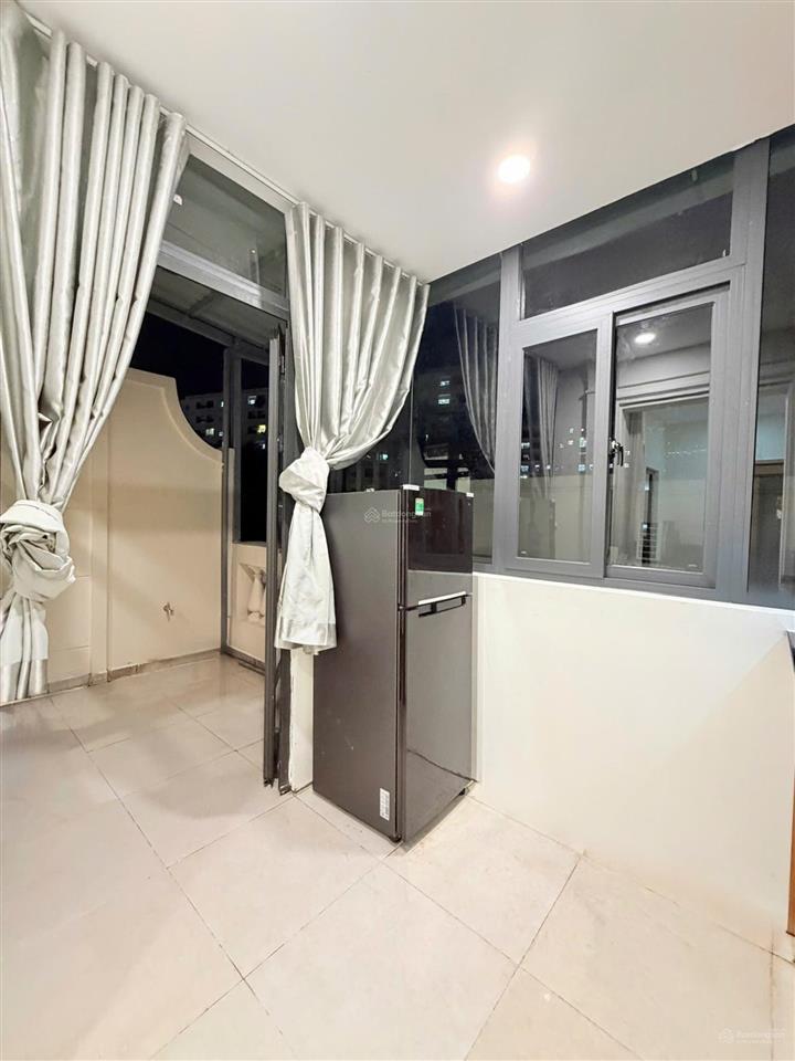 Chdv cityland full nội thất, có ban công cửa sổ lớn thoáng mát