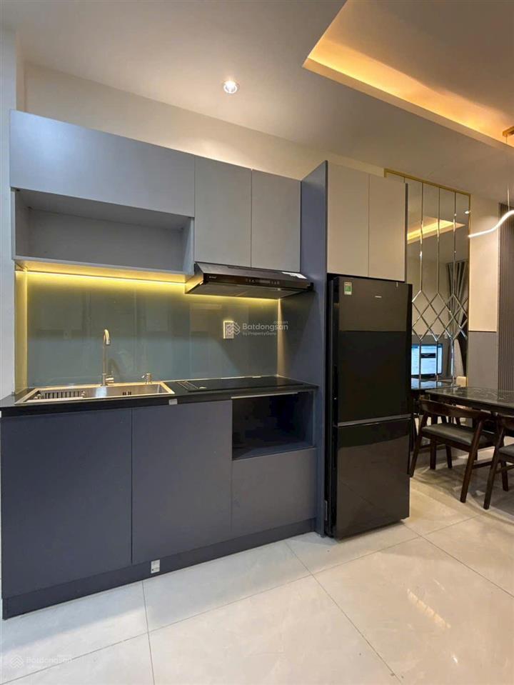 Chdv lầu 1 full nội thất 2pn có chỗ để xe