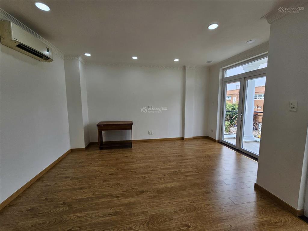 Nguyên căn cityland mới đẹp giá 38tr full máy lạnh