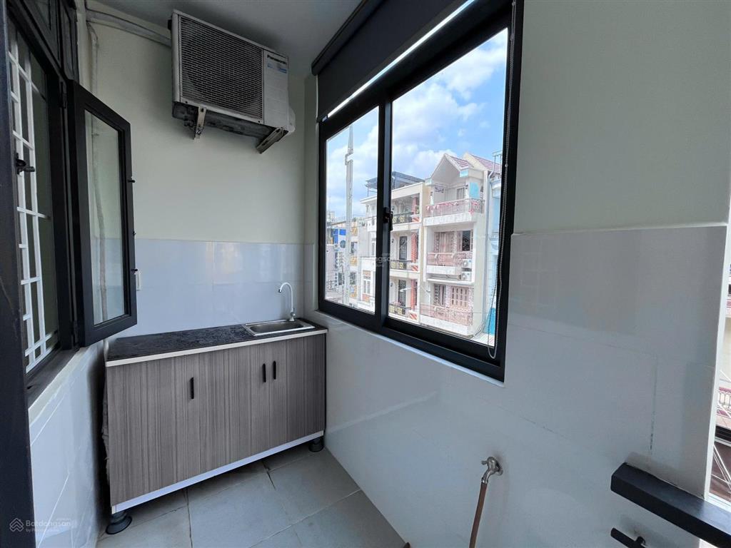Chdv gần chợ hạnh thông tây giá 6tr