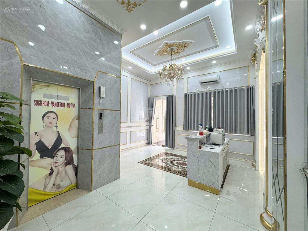 Nguyên căn cityland góc công viên 10m có thang máy hầm  trệt  3 lầu
