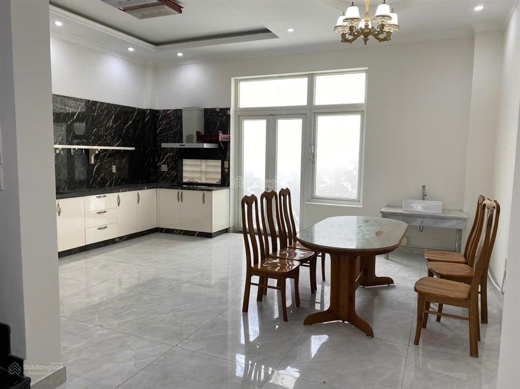 Nguyên căn cityland hầm trệt 3 lầu 6x20m giá 45tr