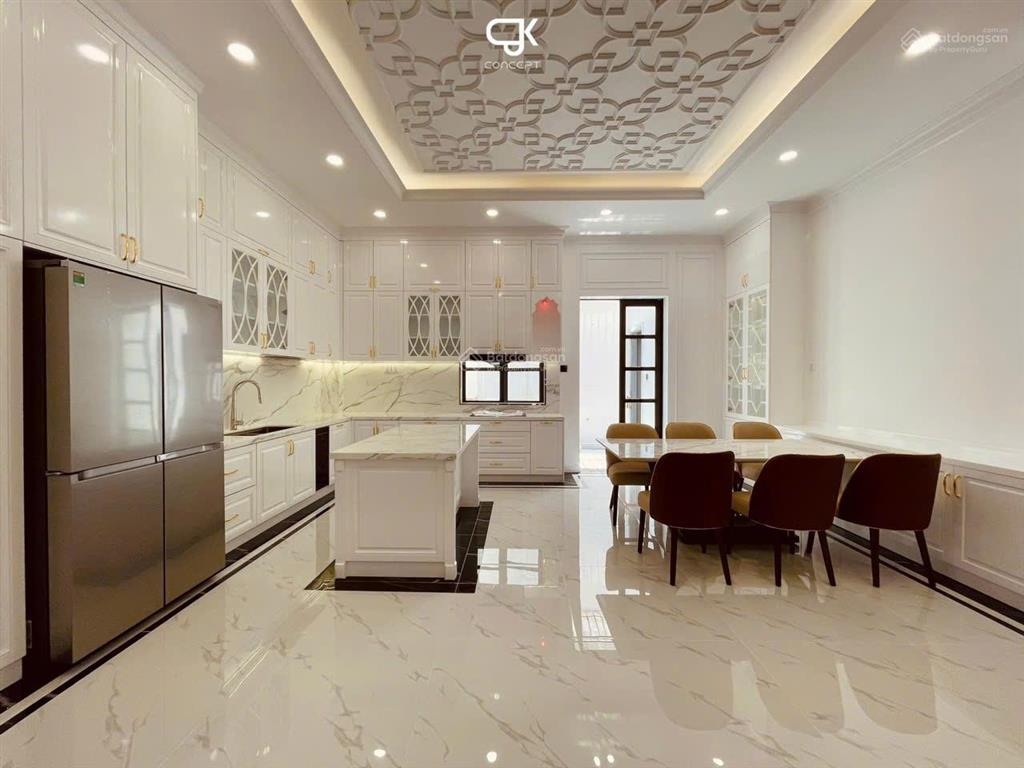 Bán nhà cityland full nội thất cổ điển, nhà có sẵn hệ thống điện thông minh và camera chống trộm