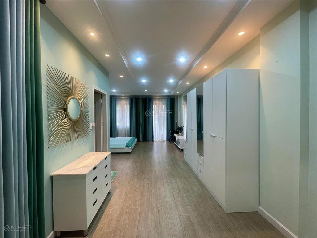 Bán nhà full nội thất decor mới đẹp như hình