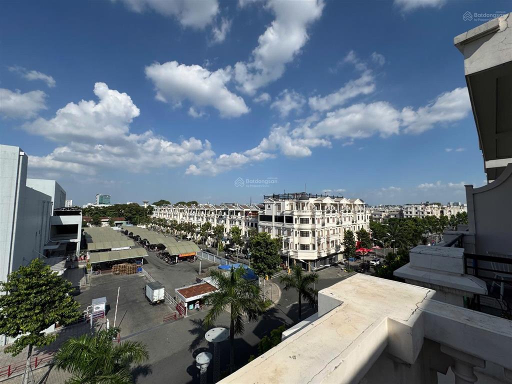 Cho thuê 2 lầu vp cityland giá chỉ 17tr