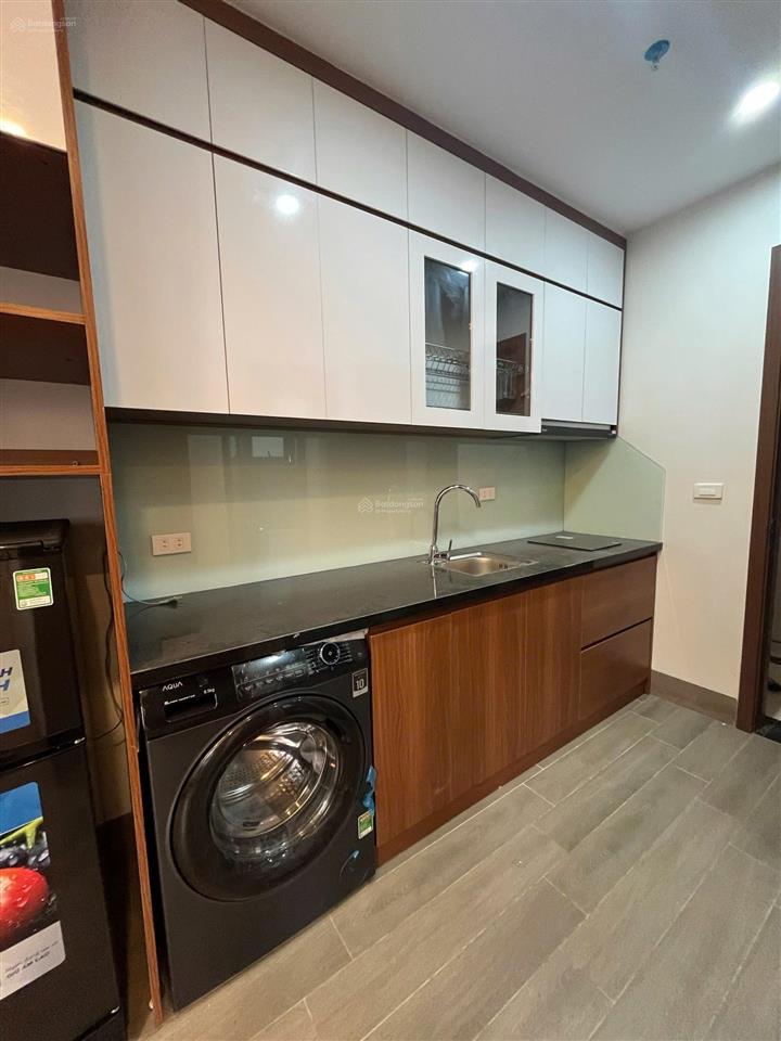 Cho thuê gấp cc mini ô tô đỗ cửa tại hồ tùng mậu full đồ ngay gần thương mại quốc gia và metro