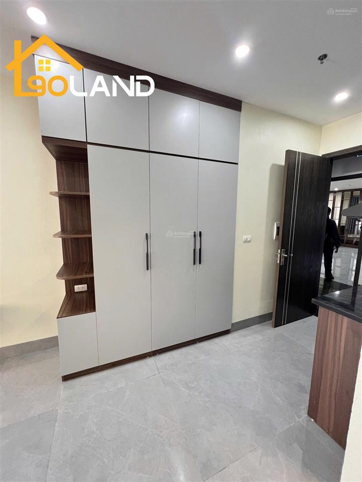 Toà mới cực thoáng full nội thất xịn gần ngoại giao đoàn