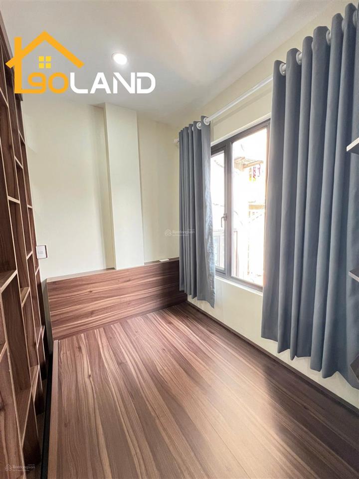 Toà mới cực thoáng full nội thất xịn gần ngoại giao đoàn