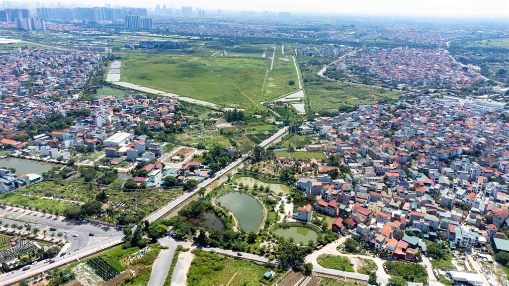 Cạnh mailand  sun group đầu tư đất thổ 3 thoáng 50m2  4,5 tỷ