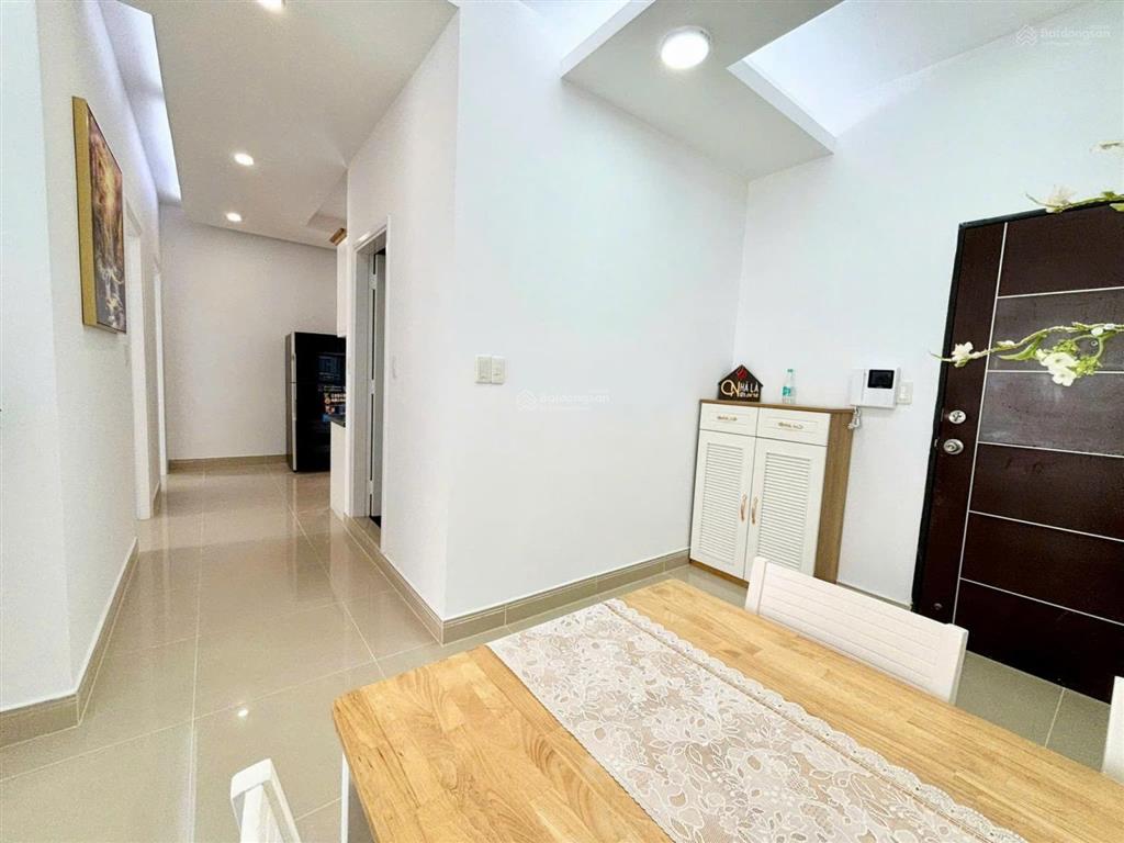 Cho thuê căn hộ sky garden 3, 2pn full nội thất, view pháo hoa. giá chỉ 20tr/tháng.  0387 457 ***