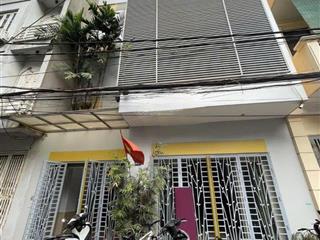 Cho thuê nhà liền kề 4 tầng (dt 65m2,mt 8m), có gara ô tô, 376 đường bưởi, ba đình, giá 26 triệu.