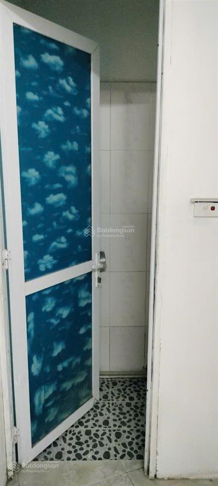 Cho thuê nhà 2 tầng lô góc mặt tiền đốc ngữ, ba đình, hn. giá 15 tr/tháng