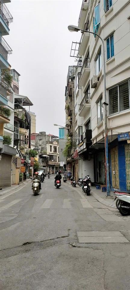 Cho thuê nhà 2 tầng lô góc mặt tiền đốc ngữ, ba đình, hn. giá 15 tr/tháng
