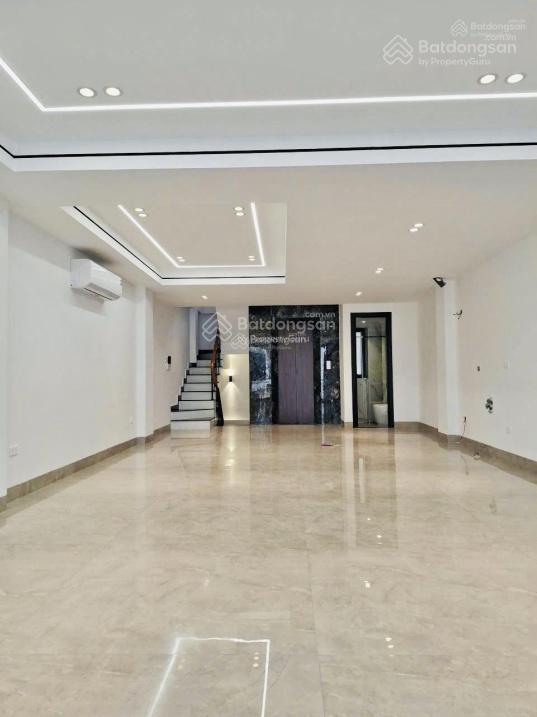 Cho thuê biệt thự 120m*6 tầng, thang máy, full đồ, liền kề hồng tiến, long biên, giá 35 triệu (tl).
