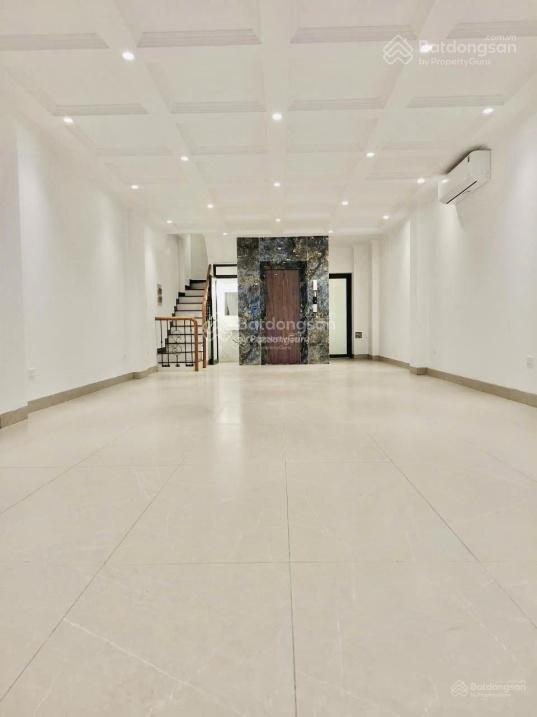 Cho thuê nhà mặt phố hoàng ngọc phách, nguyên hồng, 75m2*4 tầng, mt 5m, đống đa, giá 40 triệu