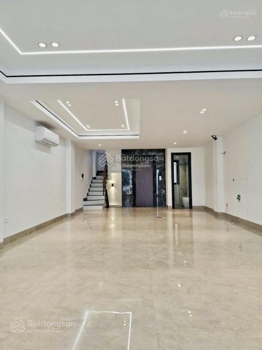 Cho thuê nhà mặt phố hoàng ngọc phách, nguyên hồng, 75m2*4 tầng, mt 5m, đống đa, giá 40 triệu