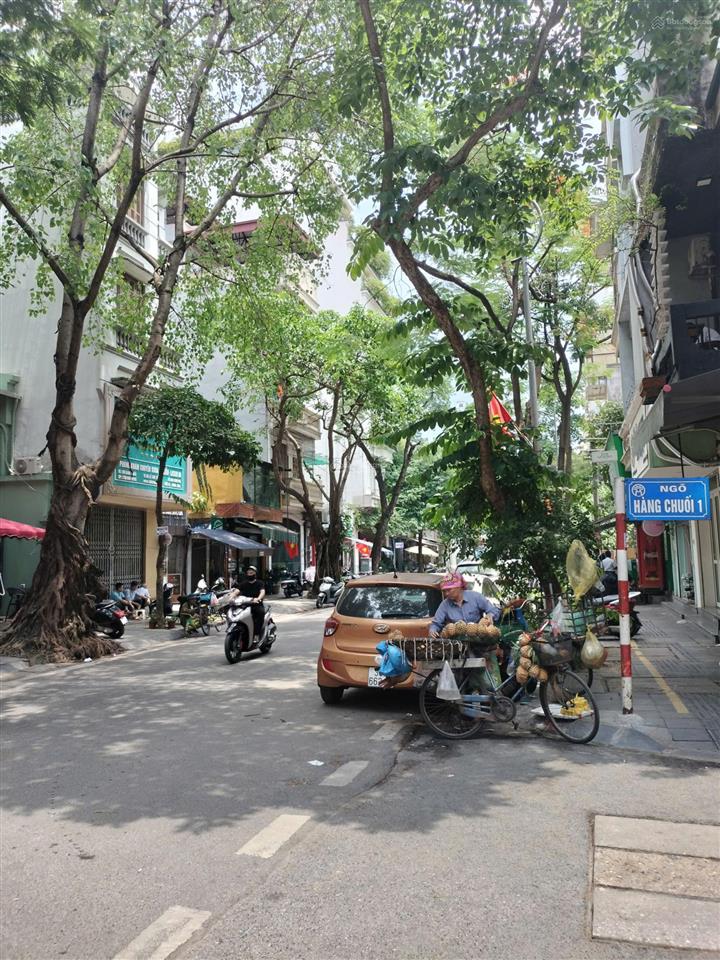 Cho thuê nhà 60m*4 tầng, mặt phố hàng chuối, hbt, giá 40 triệu (tl).