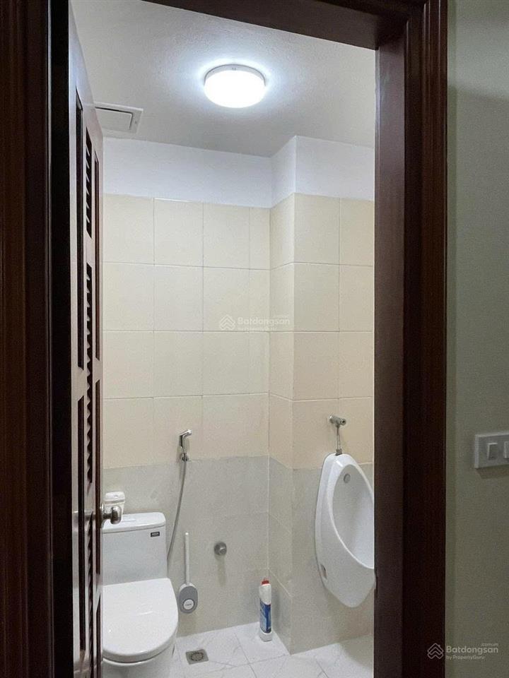 Cho thuê nhà liền kề 100m*5 tầng, đẹp, phố hoàng quốc việt, cầu giấy