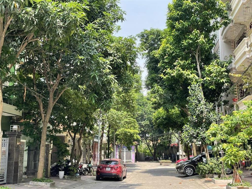 Cho thuê nhà liền kề 100m*5 tầng, đẹp, phố hoàng quốc việt, cầu giấy
