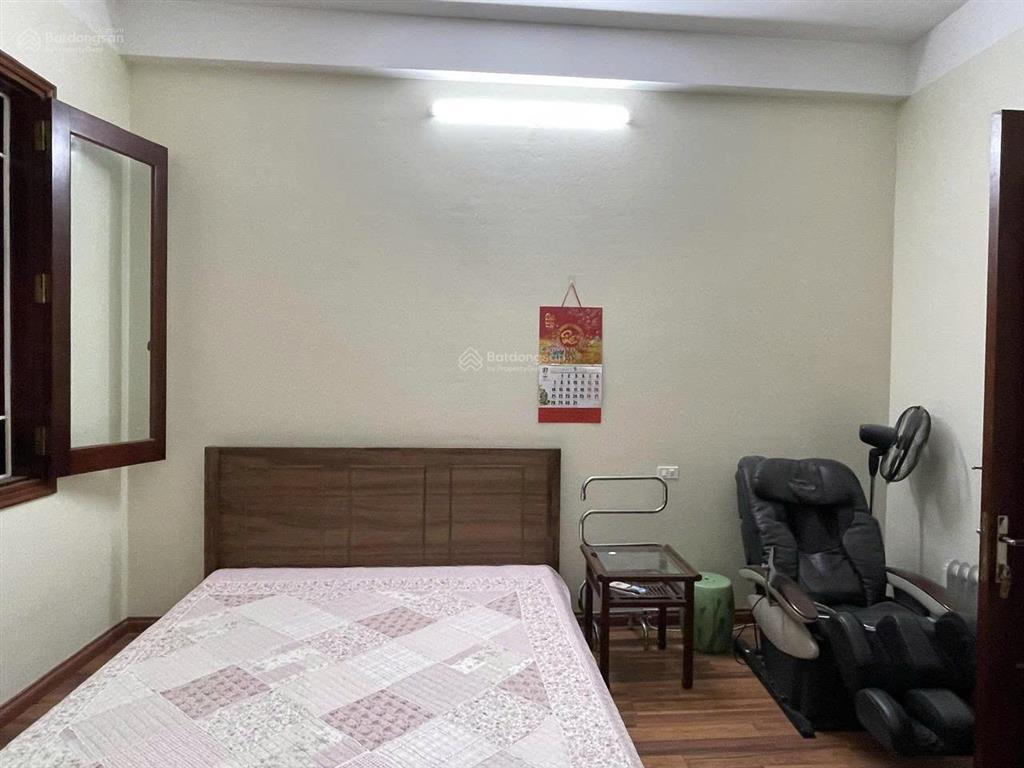 Cho thuê nhà liền kề 100m*5 tầng, đẹp, phố hoàng quốc việt, cầu giấy