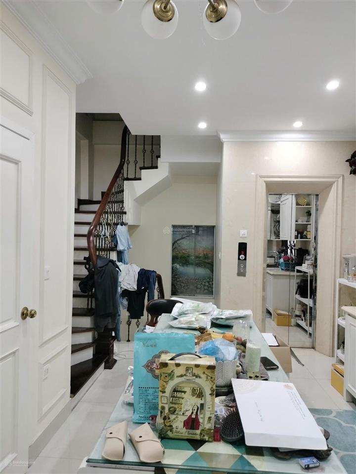 Chính chủ cho thuê nhà 55m*6 tầng, full đồ, thang máy, phố đặng văn ngữ, đống đa, giá 22 triệu