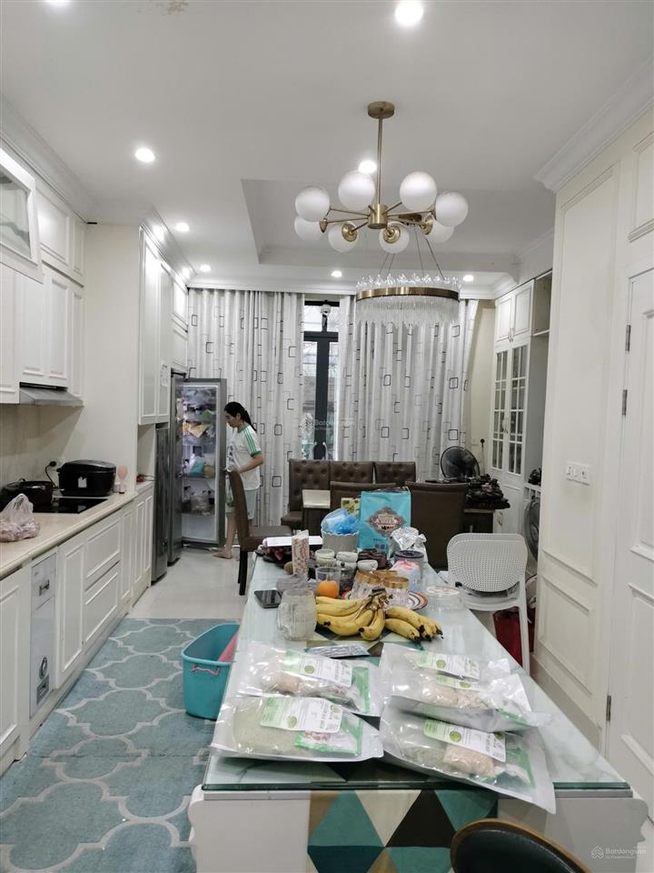 Chính chủ cho thuê nhà 55m*6 tầng, full đồ, thang máy, phố đặng văn ngữ, đống đa, giá 22 triệu